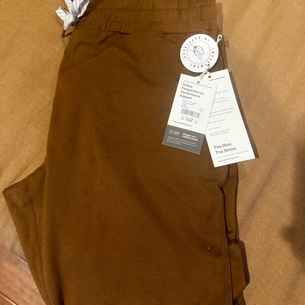 Brand new vuori joggers